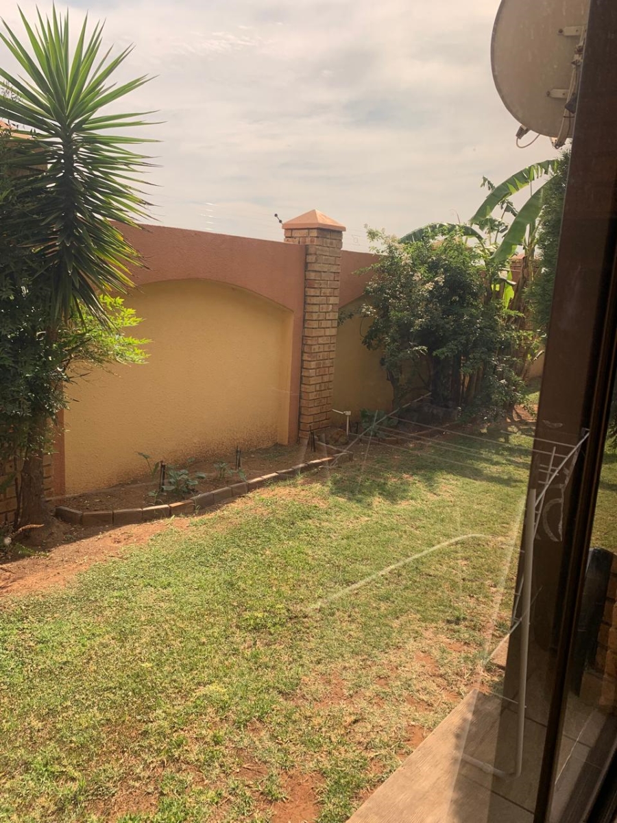 To Let 2 Bedroom Property for Rent in Vaalpark Free State